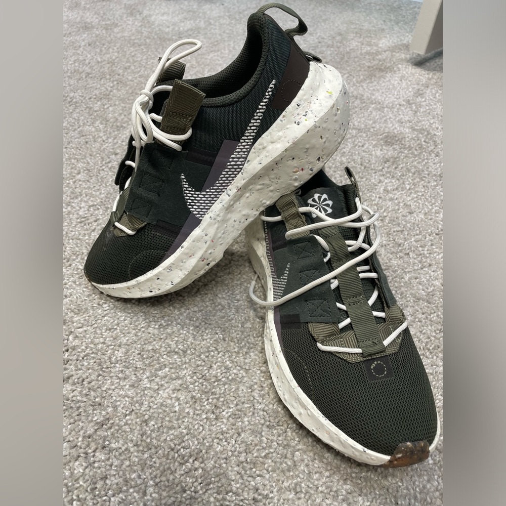 Nike Olive Green Athletic Shoes - Men’s 6.5/Women’s 8
